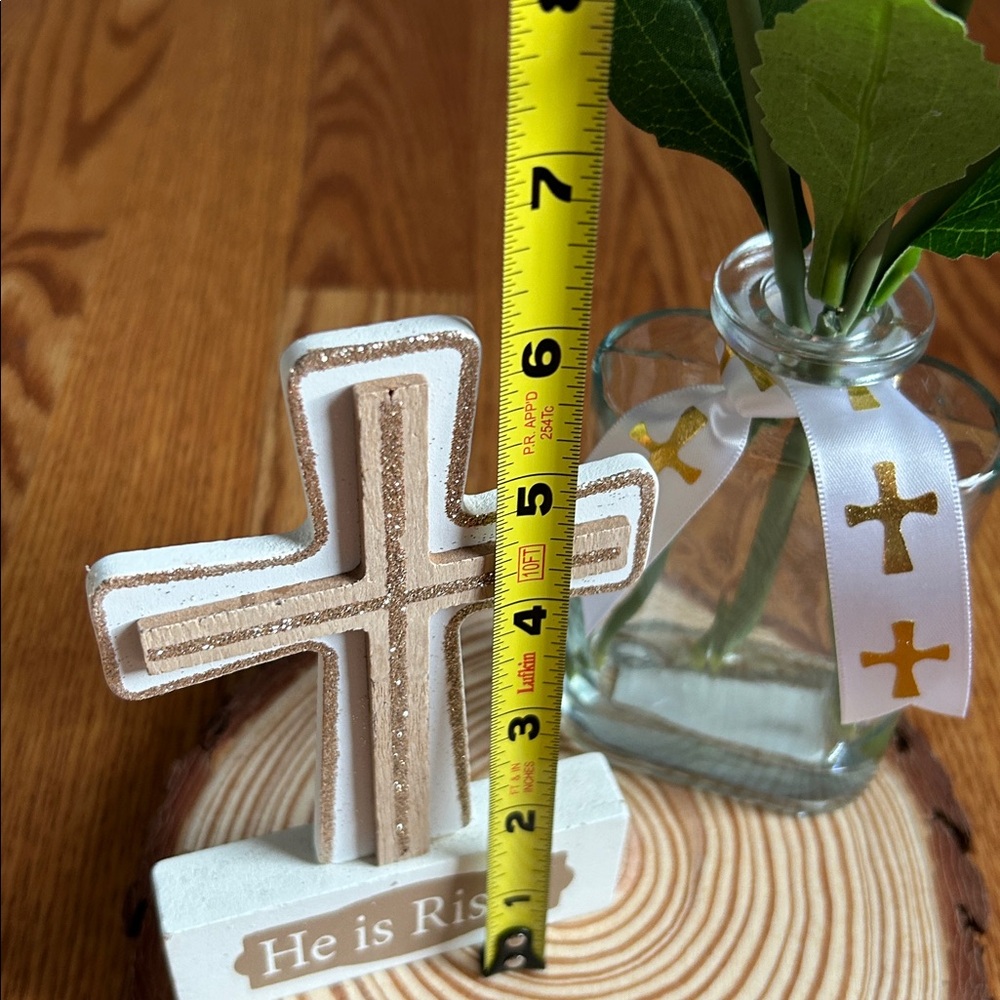 Decorative Cross and Floral Arrangement - Picture 7 of 10